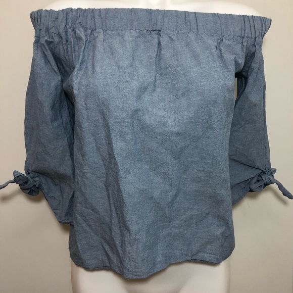 Hummingbird Tops - 5/$25 Blue chambray off the shoulder top